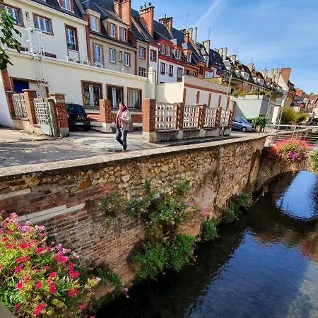 Magnifique Vue Sur Cathedrale
