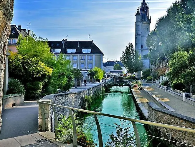 Апартаменты Magnifique Vue Sur Cathedrale